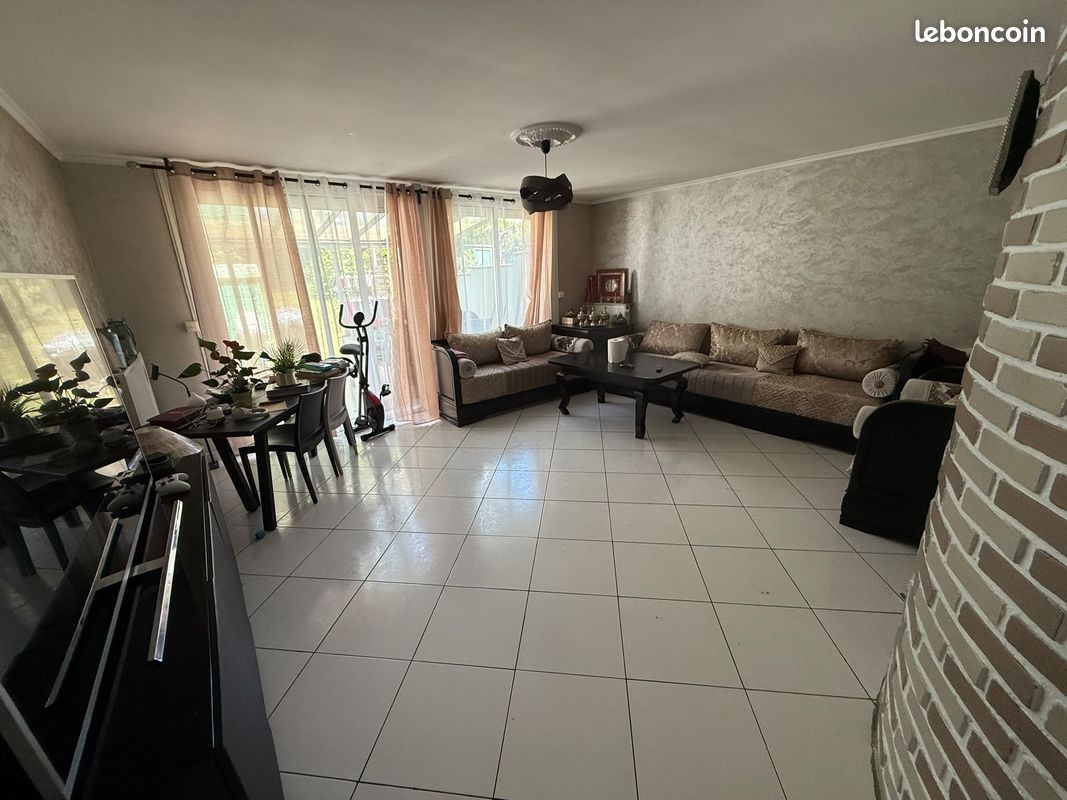 Maison 5 pièces 109 m² · à Puiseux-en-France · 109 m² · 279 000 €