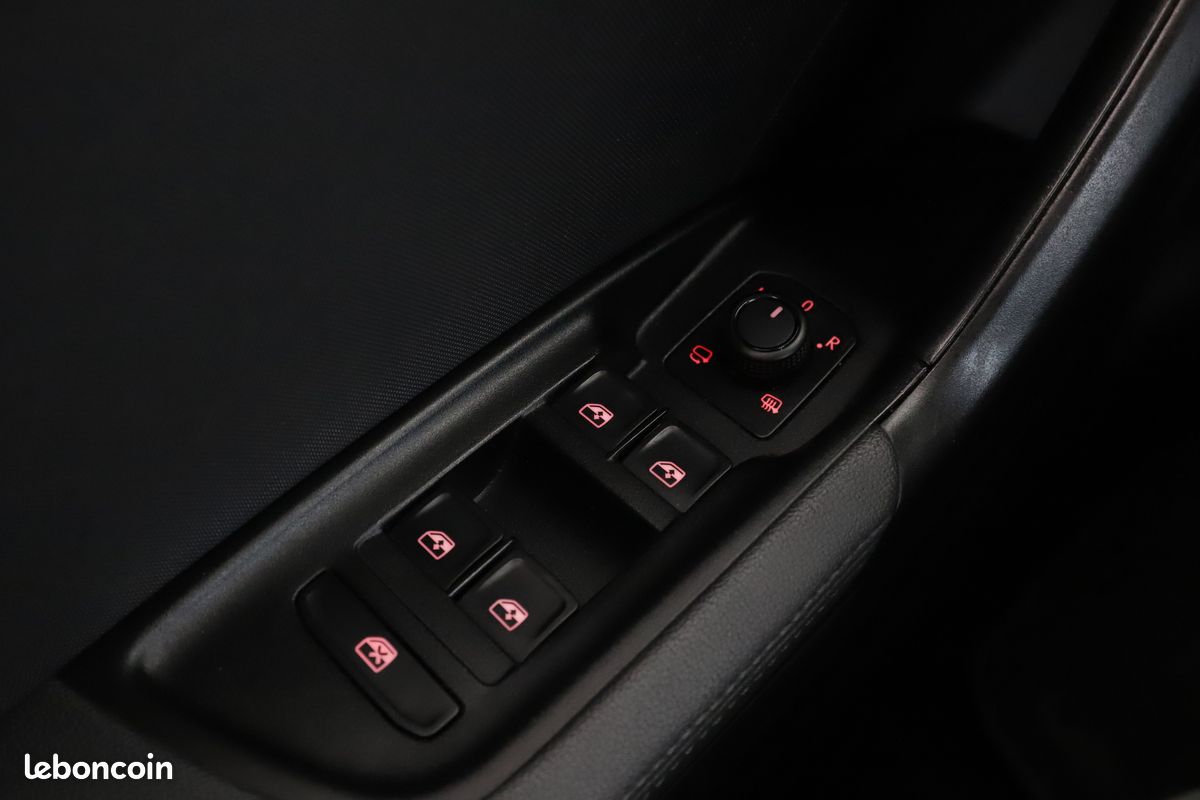 Audi A1 Sportback 25 TFSI Advanced 95 ch (image 21)