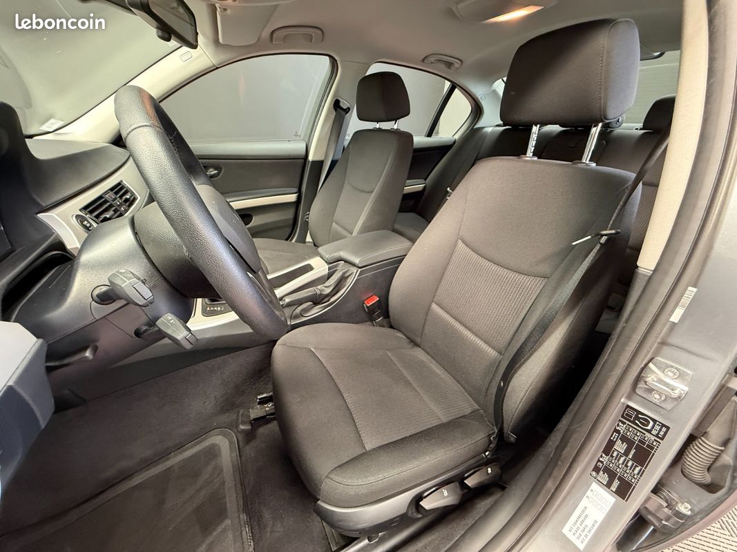 BMW SERIE 3 E90 LCI 318d 143 ch Confort A (image 12)