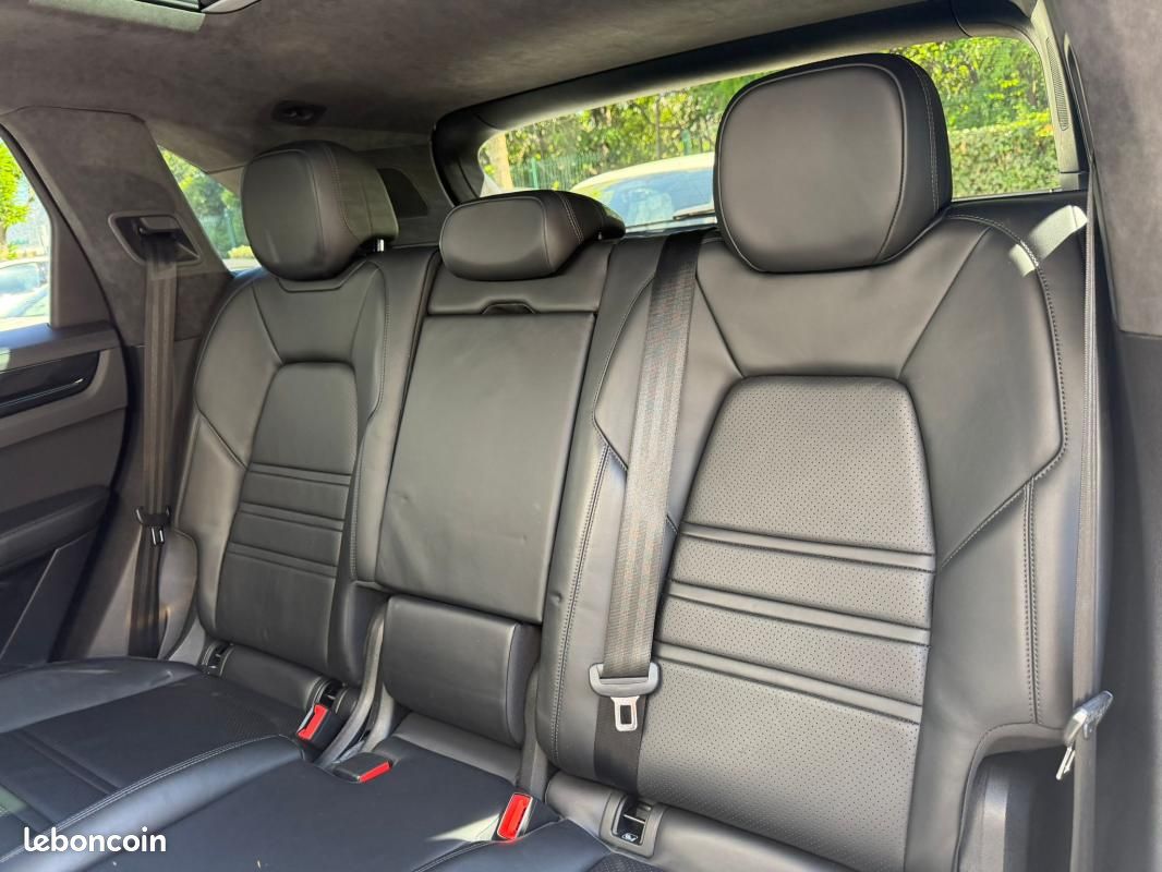 Porsche Cayenne E-Hybrid 3.0 V6 462 ch Tiptronic BVA (image 13)