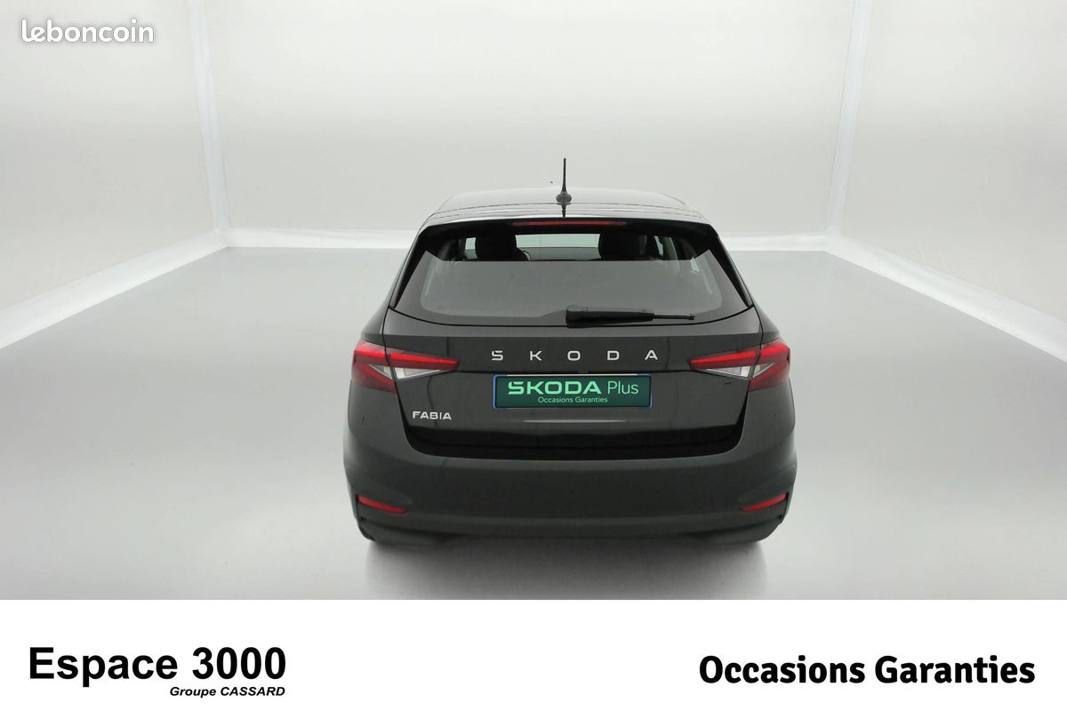 SKODA Fabia 1.0 TSI 95 ch EVO 2 BVM5 Selection (image 5)