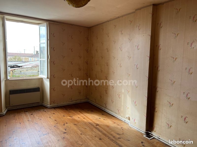 Maison de village 5 pièces 104 m² - Mesnac 16370 (image principale 4)
