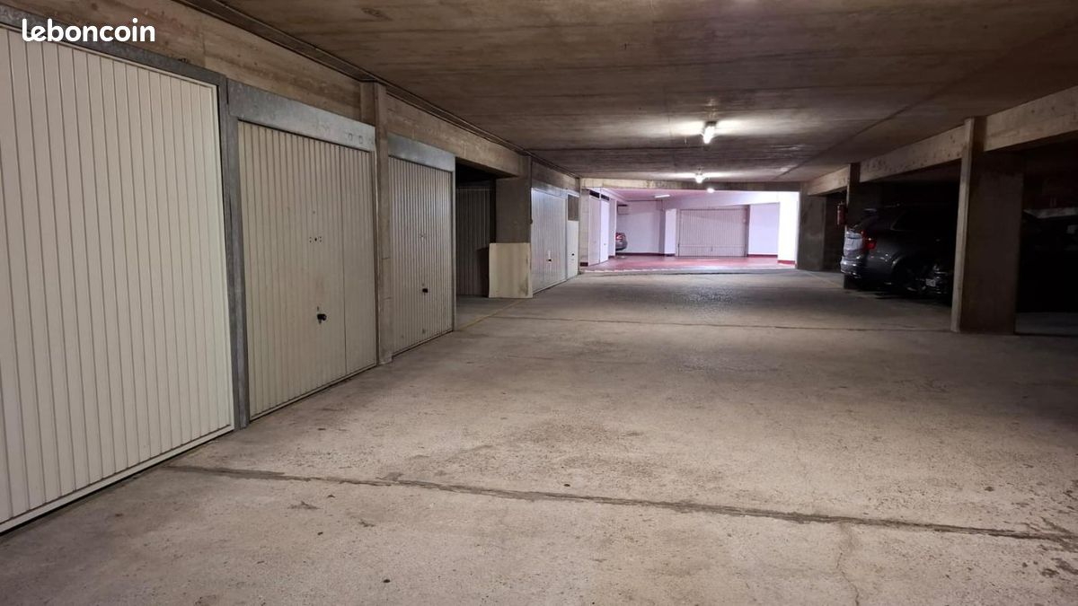Parking 10 m² · à Paris · 10 m² · 26 000 €