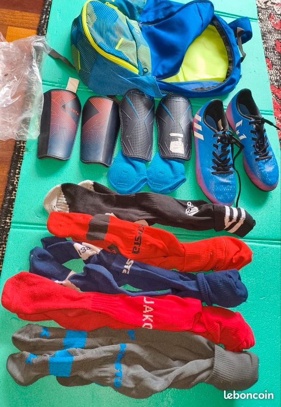 Lot équipement sport football enfant Adidas Messi / Kipsta (image 1)