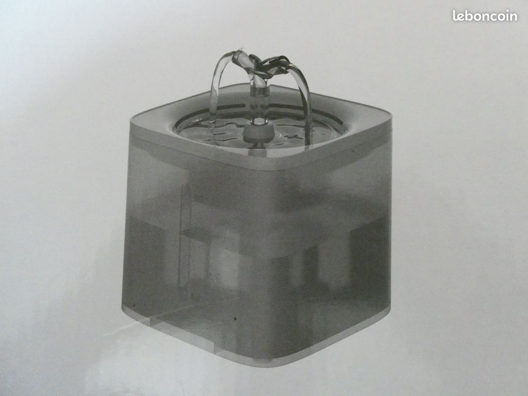 Fontaine DownyPow pour chats ou chiens (image 1)