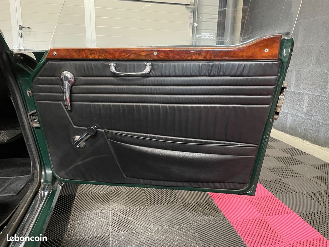 TRIUMPH TR6 2,5 152CH PI Avec Restauration Complète En 2000 (image 38)