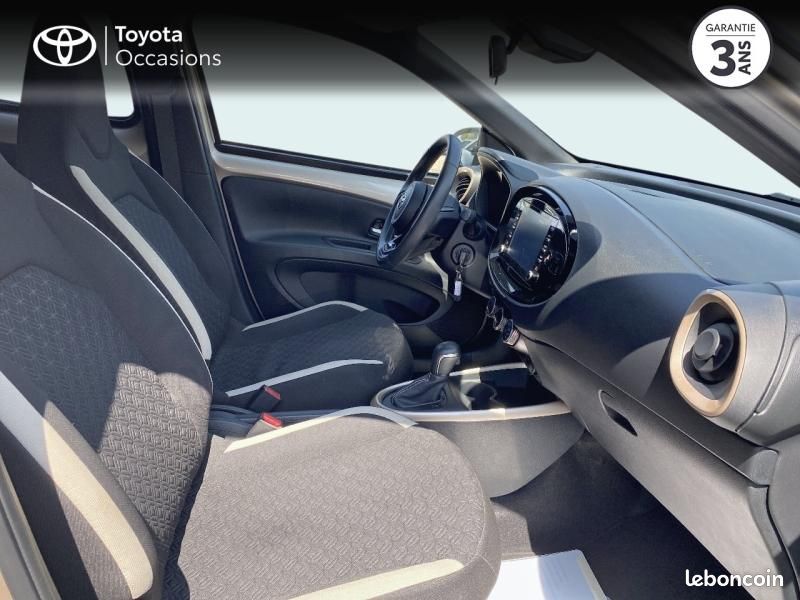 Toyota Aygo X 1.0 VVT-i 72ch Design S-CVT MY23 (image 6)