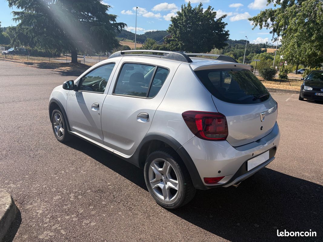 Dacia sandero stepway tce 90 (image 2)