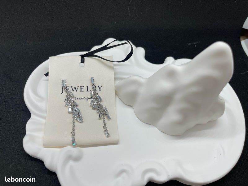 Boucle d’oreille (image 15)