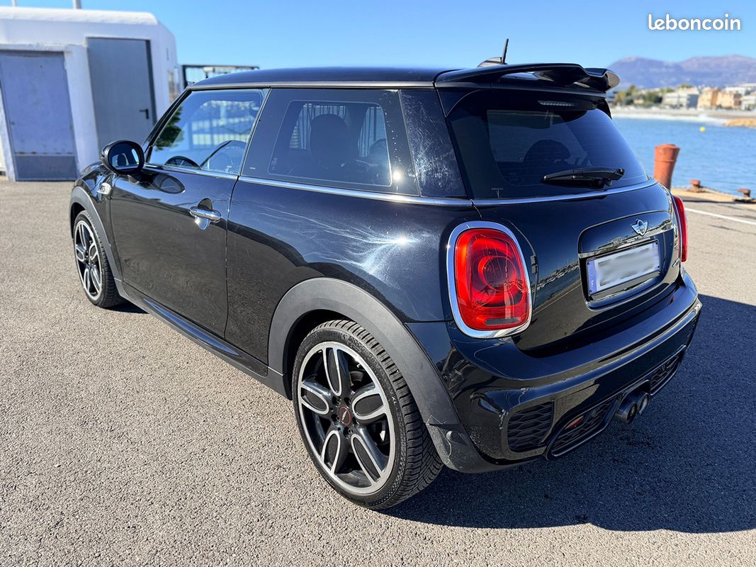 MINI III (F56) 2.0 COOPER S 210ch JCW EDITION 3P BVA6 Garantie 12 Mois (image 4)