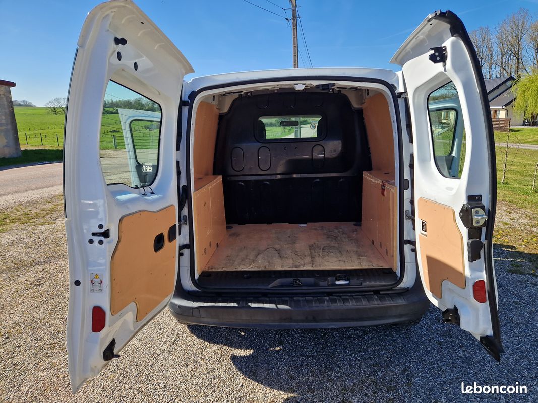 Renault kangoo compact 1.5 dci 90 7490 ht (image 5)