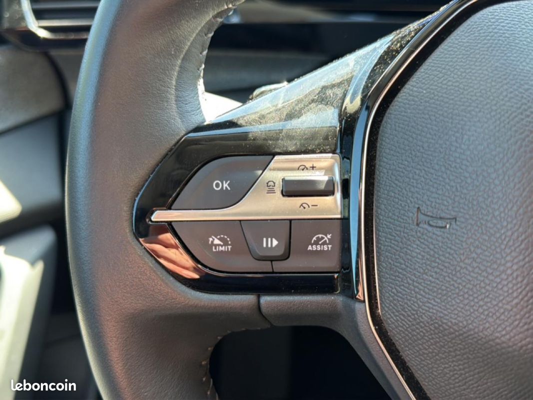PEUGEOT 408 Hybrid 145 allure e-dcs6 (image 18)