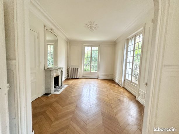 Maison a louer versailles - 8 pièce(s) - 187 m2 - Surfyn