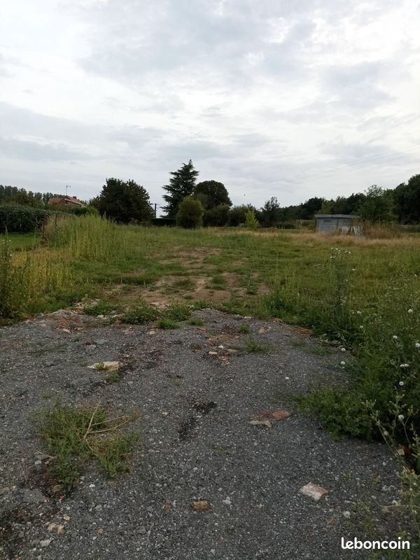 Terrain a bâtir · à Haussy · 70 000 €