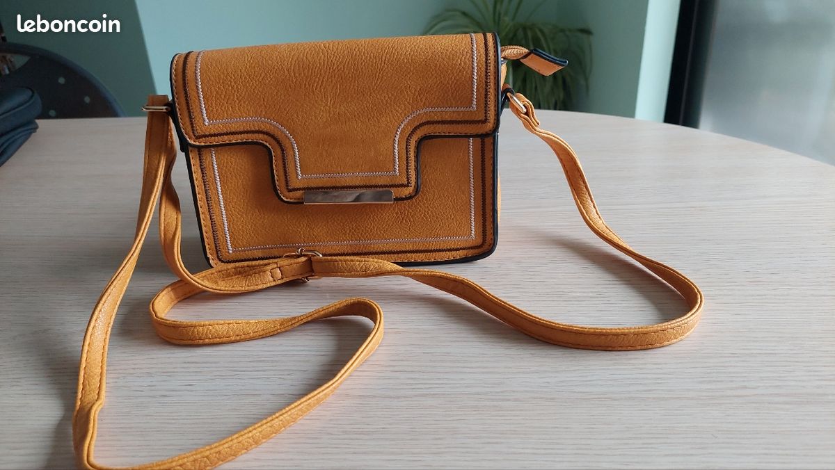 Vends sacs bandoulière femme (image 1)