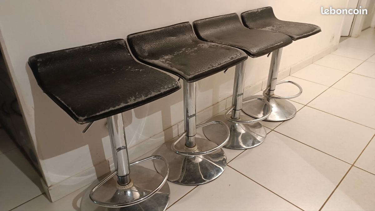 Tabourets réglables (image 1)