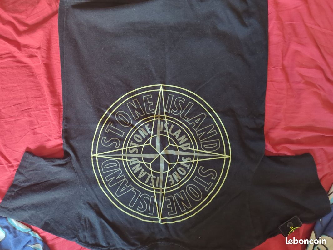 T-shirt (image 2)
