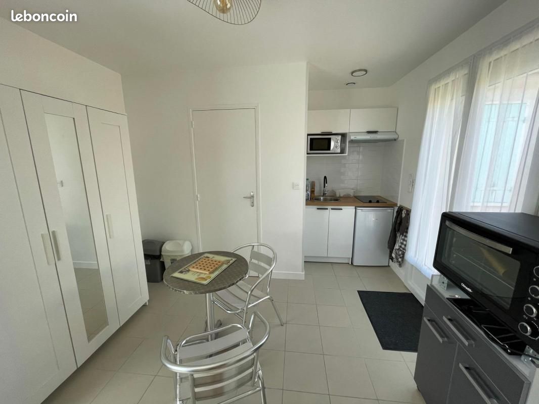 Appartement 1 pièce 18 m² · à La Roche-sur-Yon · 18 m² · 500 €