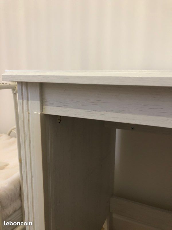 Bureau (image 6)