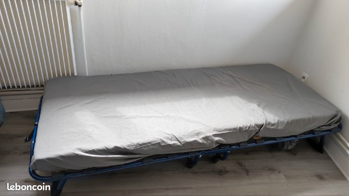 Lit simple dépliable (image 1)