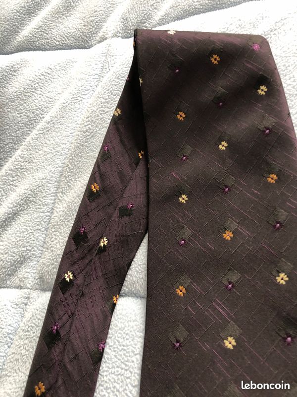 Cravate violette (image 2)
