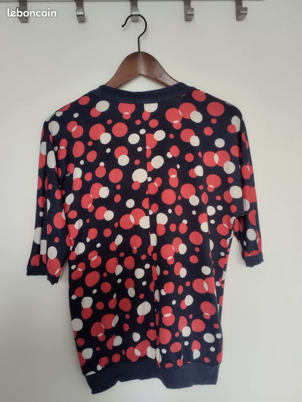 Tshirt bleu à ronds rouge et blanc (image 3)