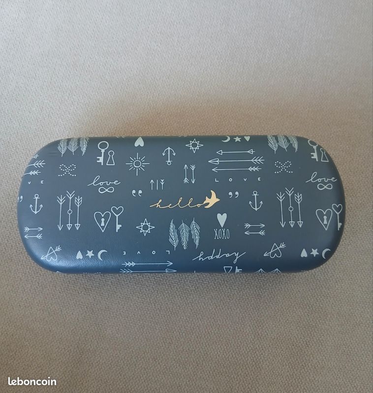Boîte à lunettes (image 1)