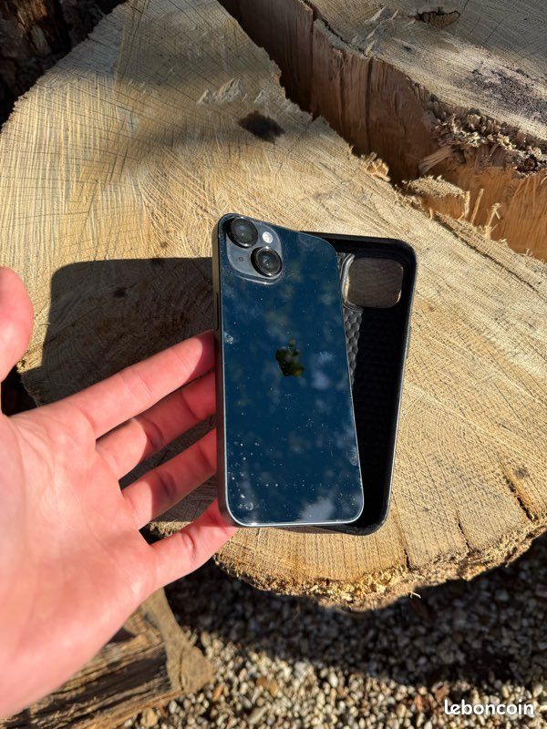 IPhone 14 (image 3)