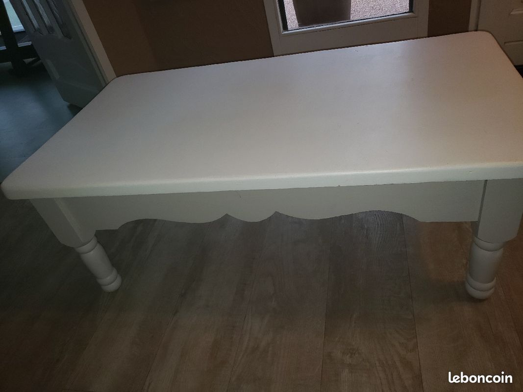 Table basse interiors (image 1)