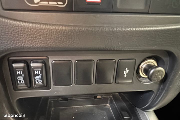 MITSUBISHI L200 DOUBLE CAB 2.4 DI-D 181 INSTYLE BA 181Ch Garantie 12 mois (image 15)