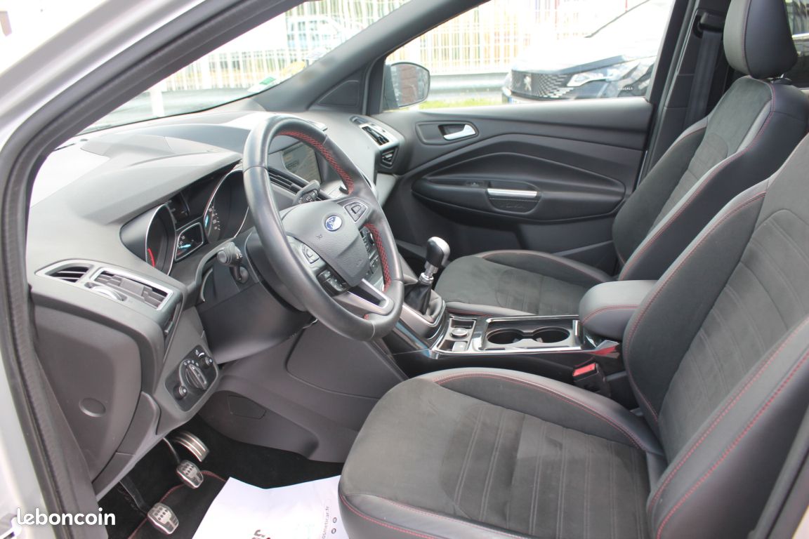 Ford Kuga 2.0 TDCi 150 SetS 4x2 BVM6 ST-Line (image 8)