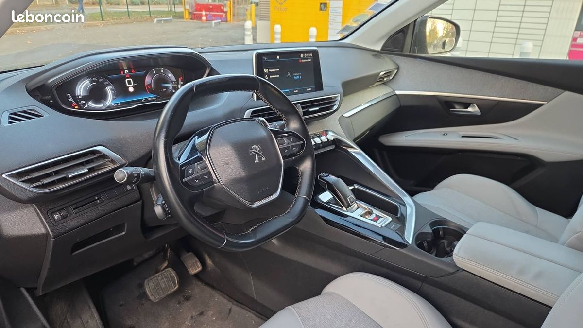 Peugeot 5008 II 1.5 BlueHDi 130 EAT8 Allure Business (image 8)