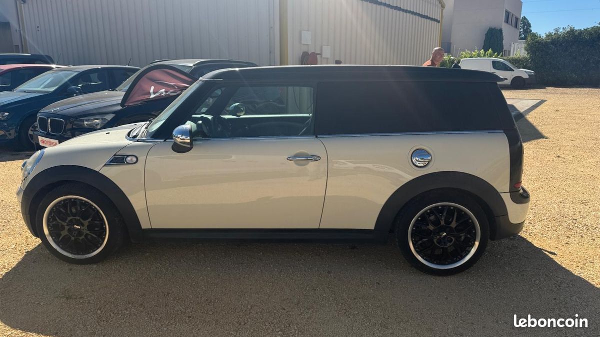Mini Clubman R55 1.6i - 120 Cooper (image 2)