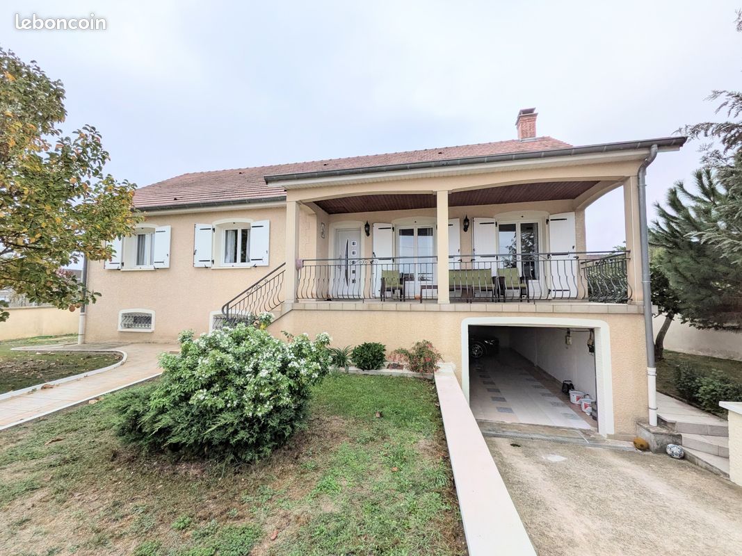 Maison 6 pièces 131 m² · à Auxonne · 131 m² · 285 000 €