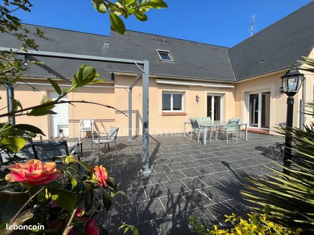 Maison 7 pièces 223 m²