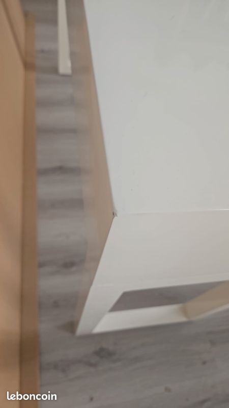 Console (image 3)