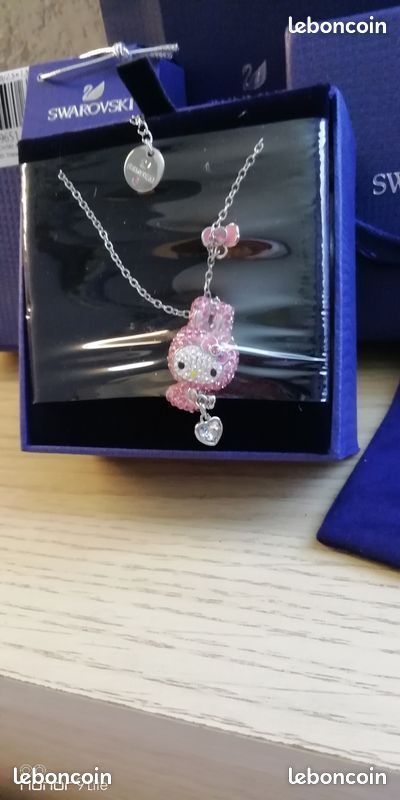 Un Collier De Perles En Plastique Hello Kitty, Un Jouet Photographie