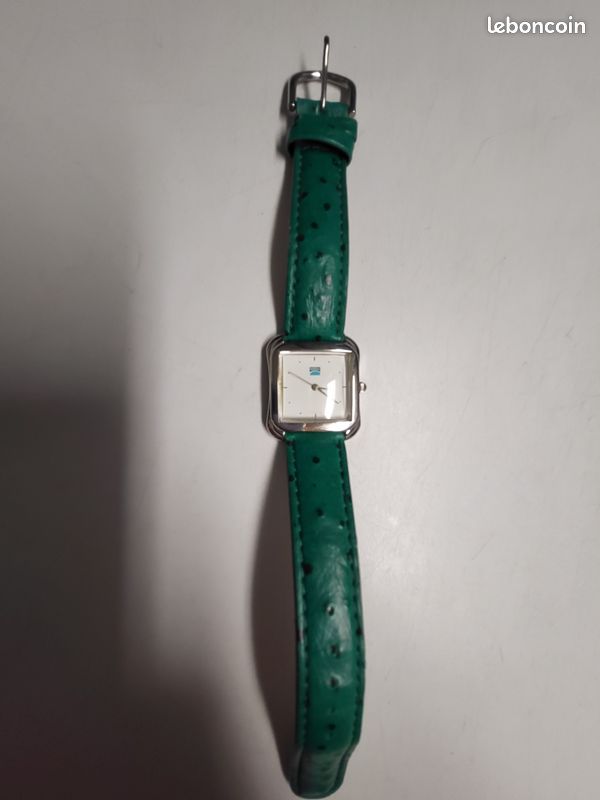 Montre BICHE DE BERE Pour Femme - Neuve De Stock, Jamais Portée - Cadran Blanc, Bracelet Cuir Noir - Pile Neuve Incluse