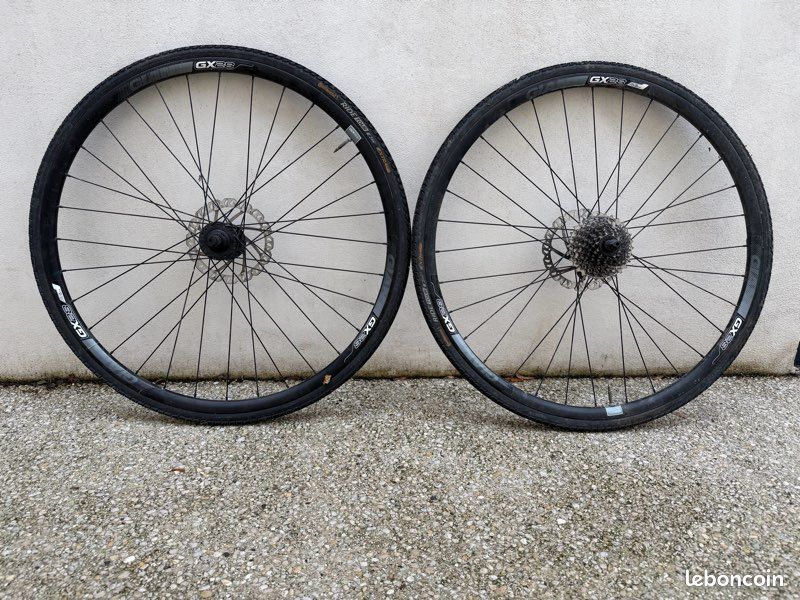 Roues giant gx 28 Équipements vélos