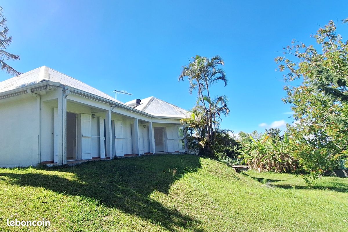 Maison 4 pièces 140 m² · à Le Tampon · 140 m² · 380 000 €