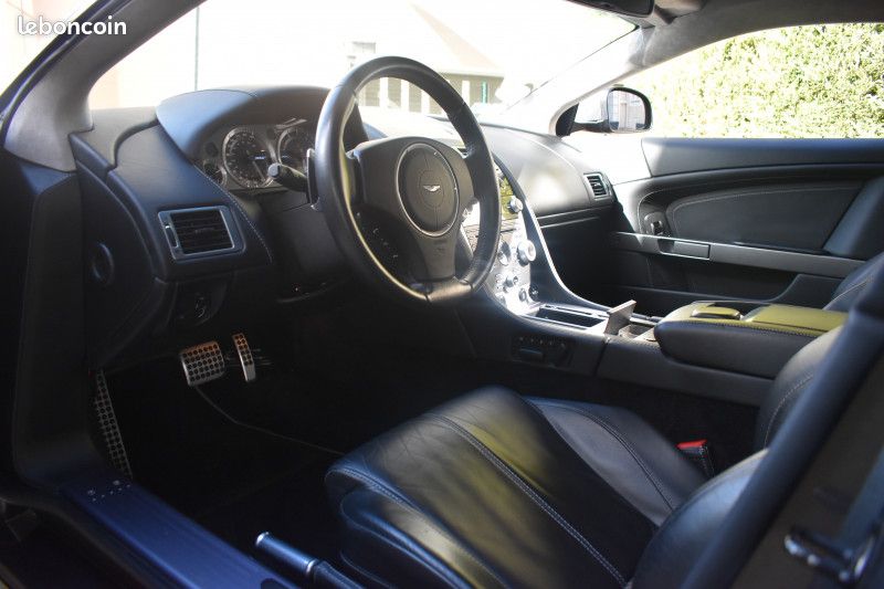 Aston martin DB9 COUPE V12 5.9L 477CH TOUCHTRONIC2 (image 18)