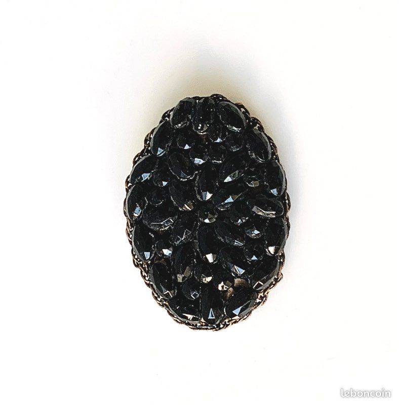 Ancienne broche en cristaux noirs vintage (image 1)