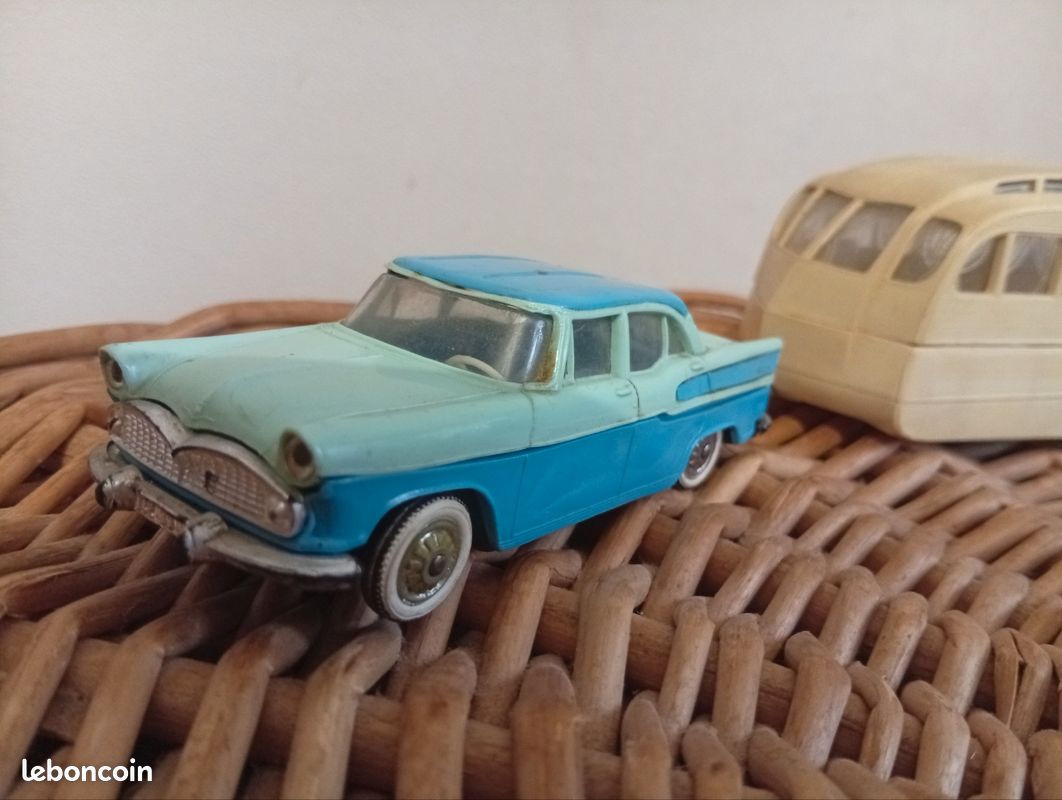 NOREV Simca Chambord Bicolore 1963 + Caravane Henon – Rare 1/43 (Occasion)