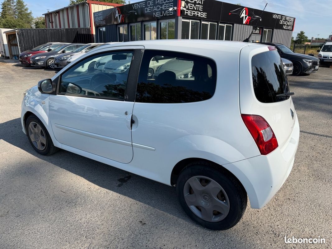 RENAULT Twingo II 1.5 DCI 75 CV eco2 / 1 ERE MAIN / ENTRETIEN A JOUR B (image 2)