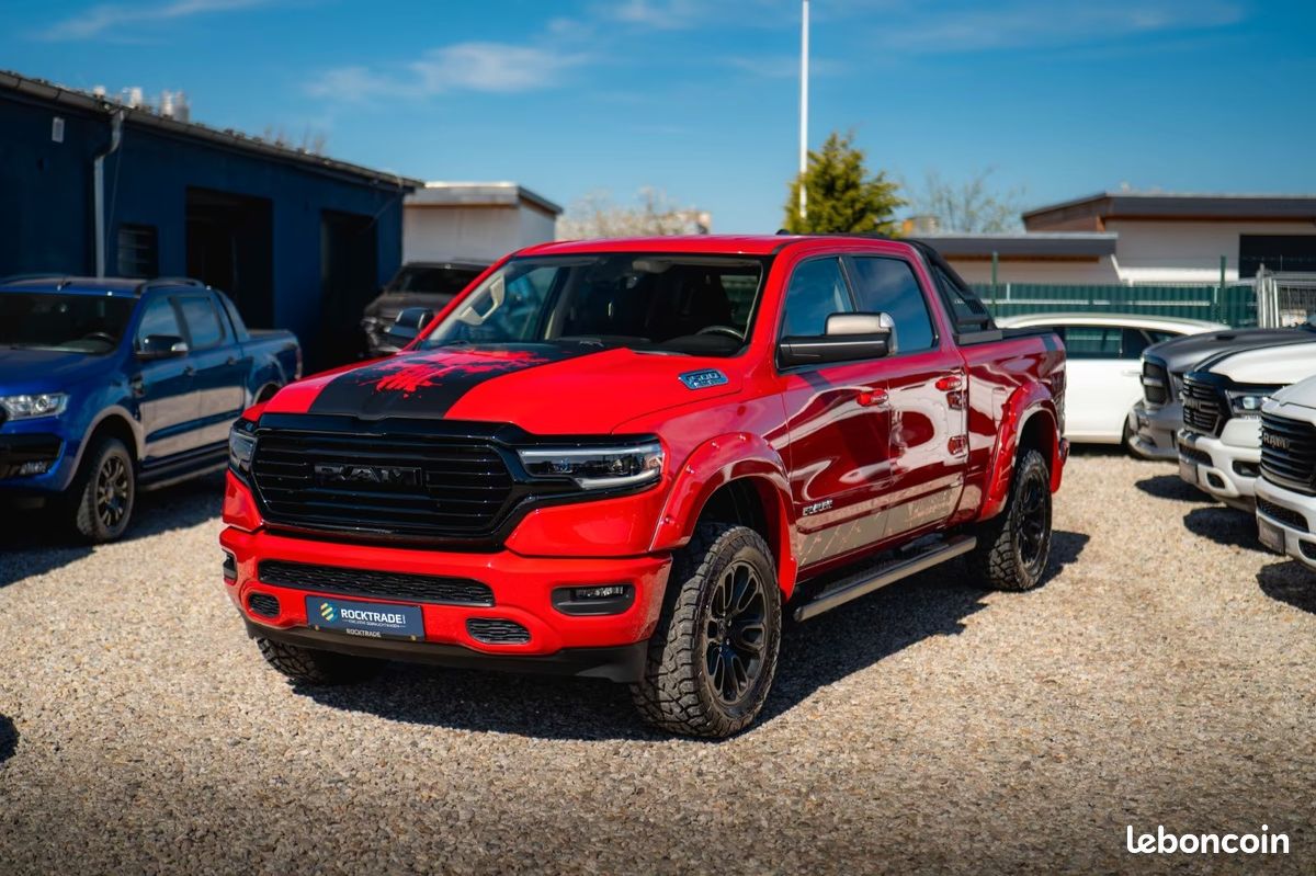 Dodge RAM 1500 Red Devil Long Bed 5.7 V8 HEMI 401 ch 4x4 – Night Pack – Offroad (image 2)