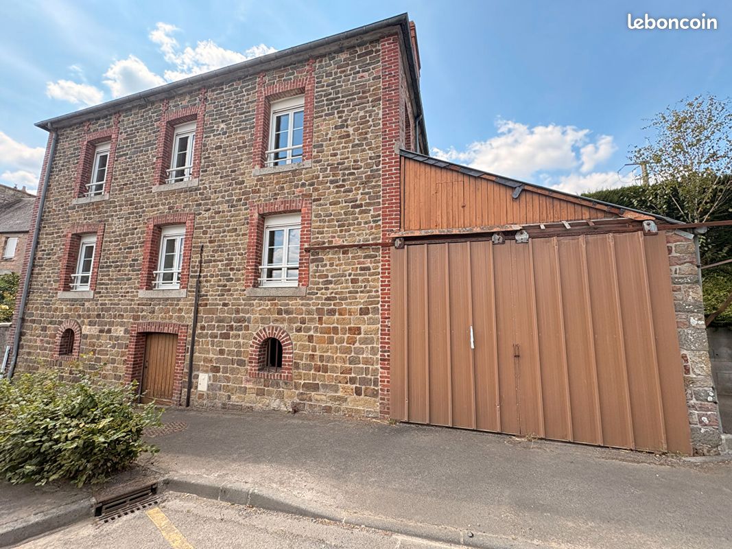 Maison 4 pièces 101 m² · à Souleuvre en Bocage · 101 m² · 107 000 €