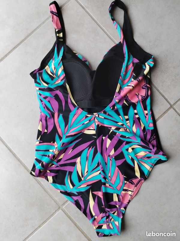Maillot de bain, taille 42 (image 2)