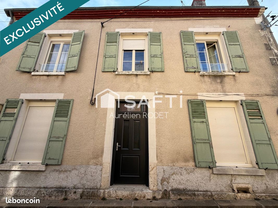 Maison 6 pièces 156 m² · à Vatan · 156 m² · 176 000 €