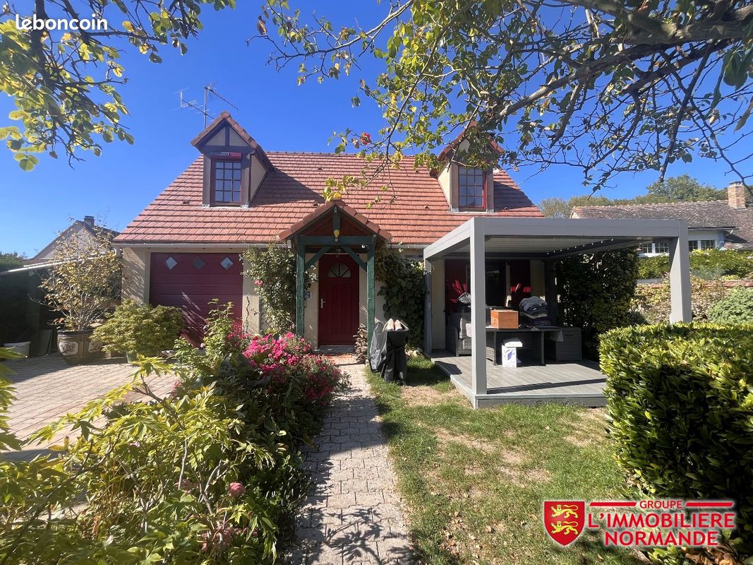 Maison 5 pièces 96 m² · à Ménilles · 96 m² · 292 000 €