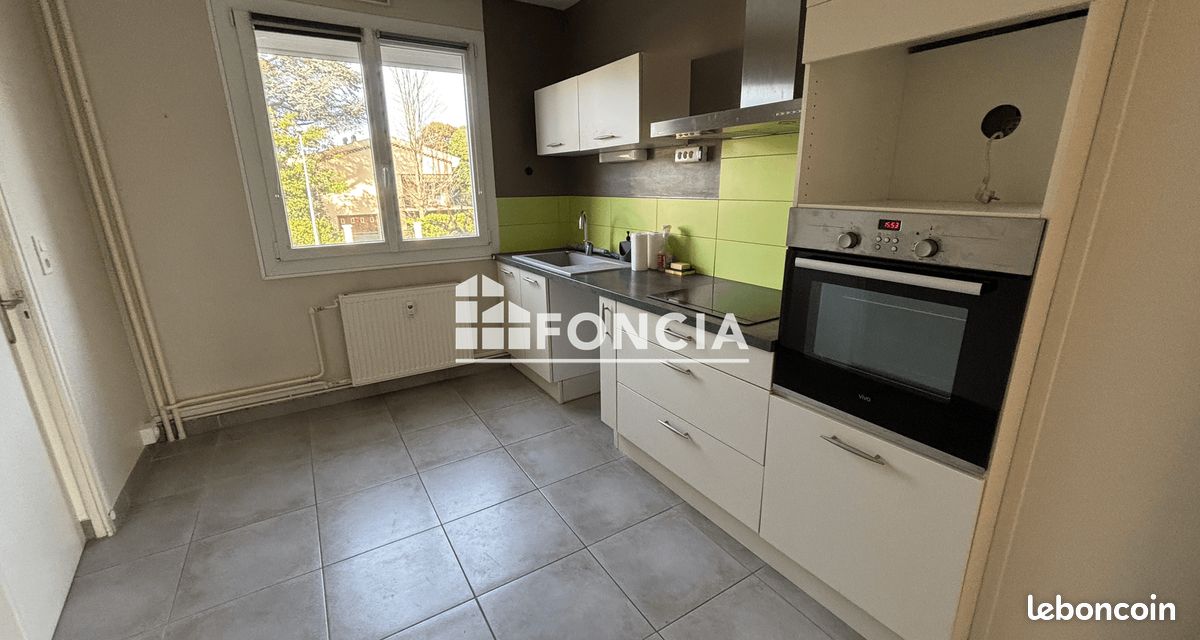 Appartement 3 pièces 74 m² · à Guilherand-Granges · 74 m² · 822 €